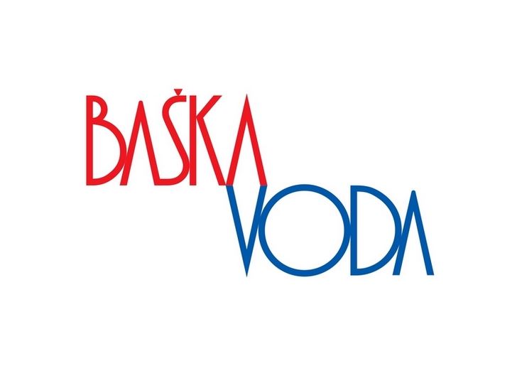 Voda Class Baška Voda: magical place beneath majestic Biokovo